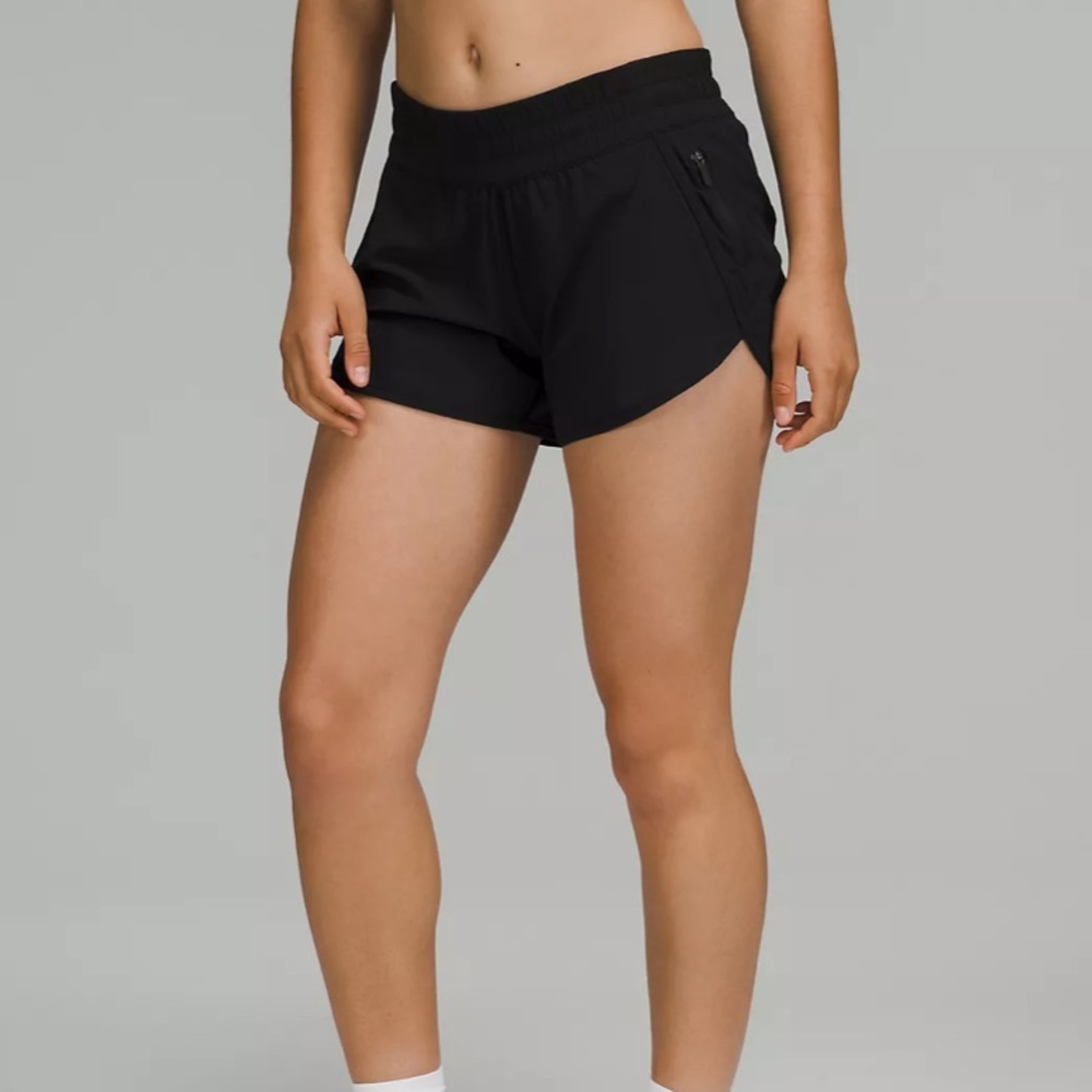 Black LULULEMON shorts